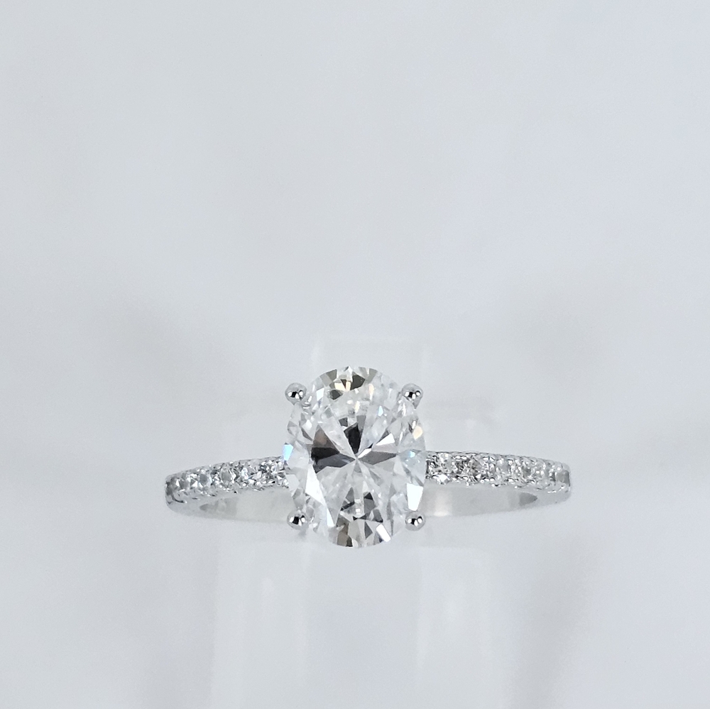Genuine GRA Certified 2 Carat Moissanite Ring in 18k over Sterling Silver Sz 7! - Picture 3 of 10